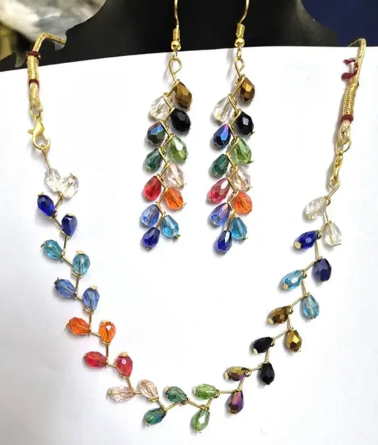 ✨ Multicolour zigzag Oval chain with earrings for Women
